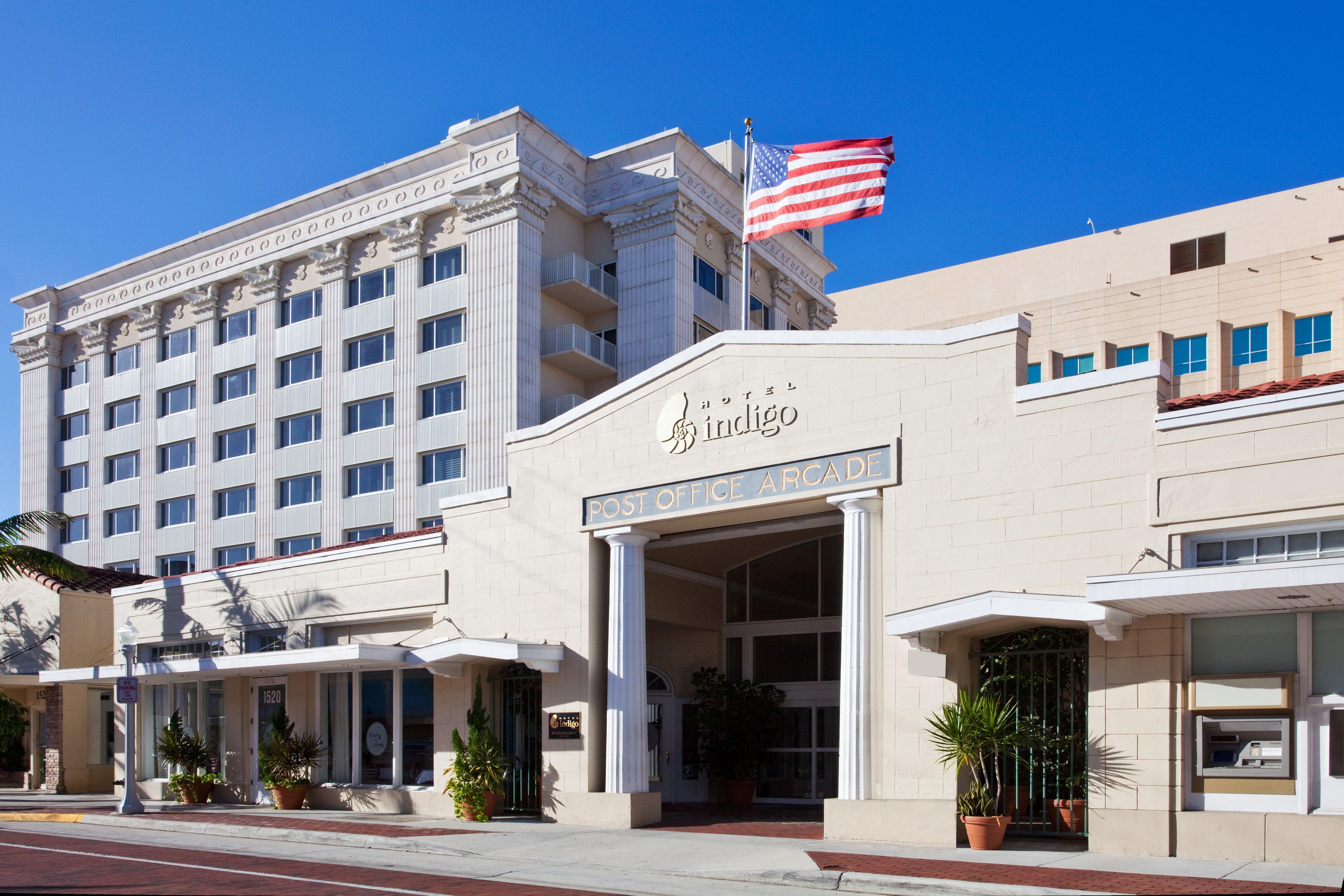 The Banyan Hotel Fort Myers, Tapestry Collection By Hilton Екстериор снимка