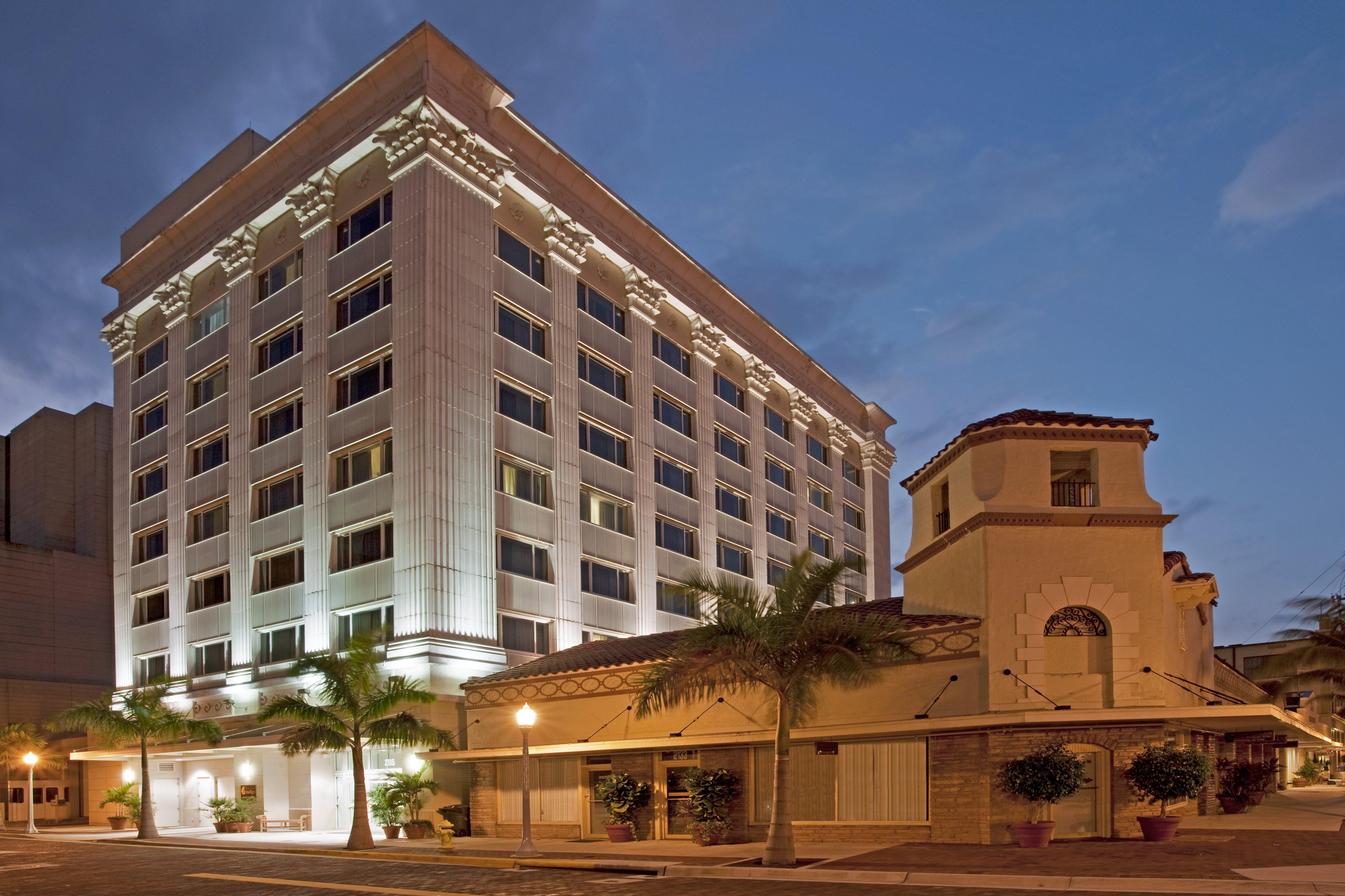 The Banyan Hotel Fort Myers, Tapestry Collection By Hilton Екстериор снимка